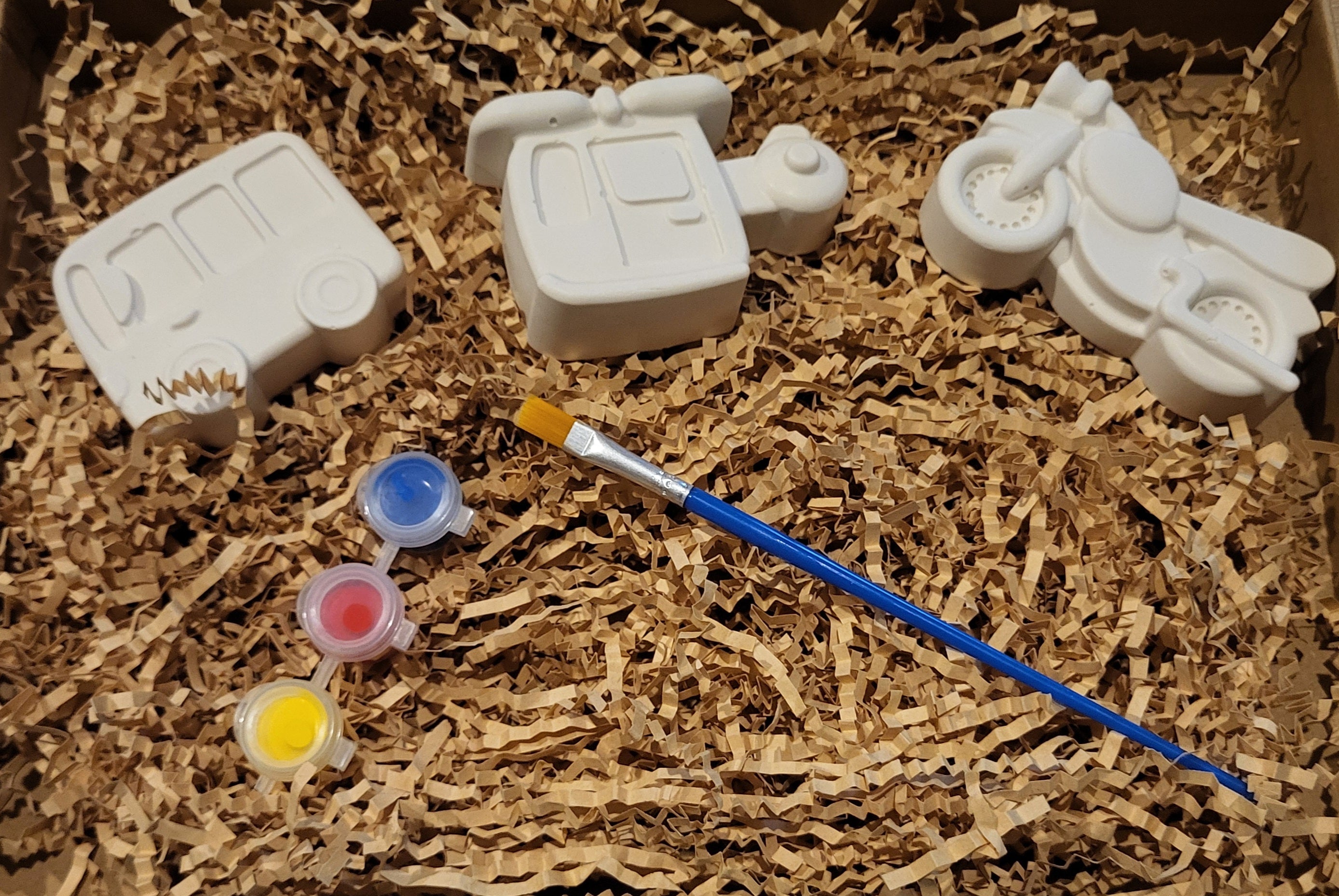 Kit figurine véhicule à peindre